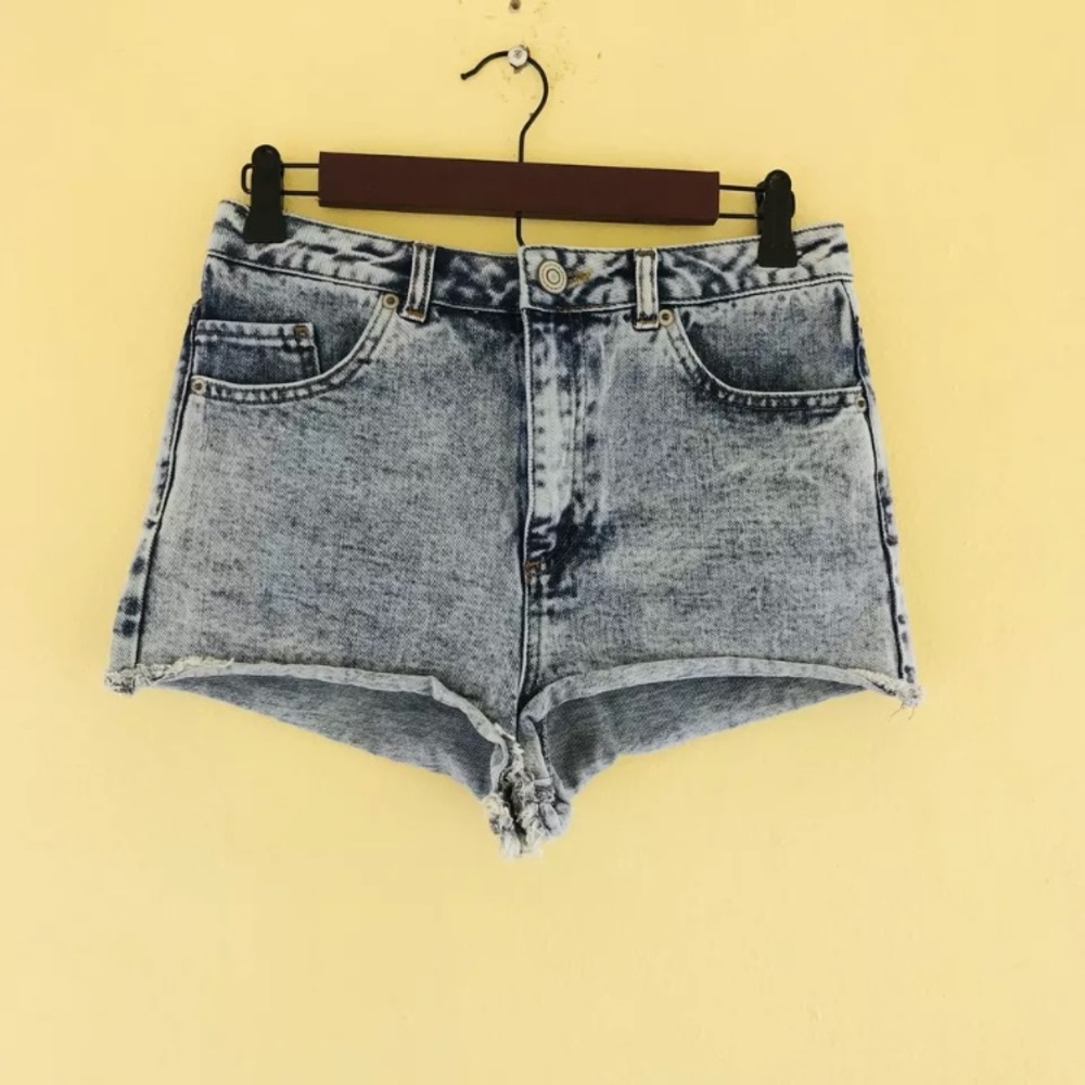 ASOS Blue Acid Wash High Waist Shorts Women Size 6 - Picture 1 of 5